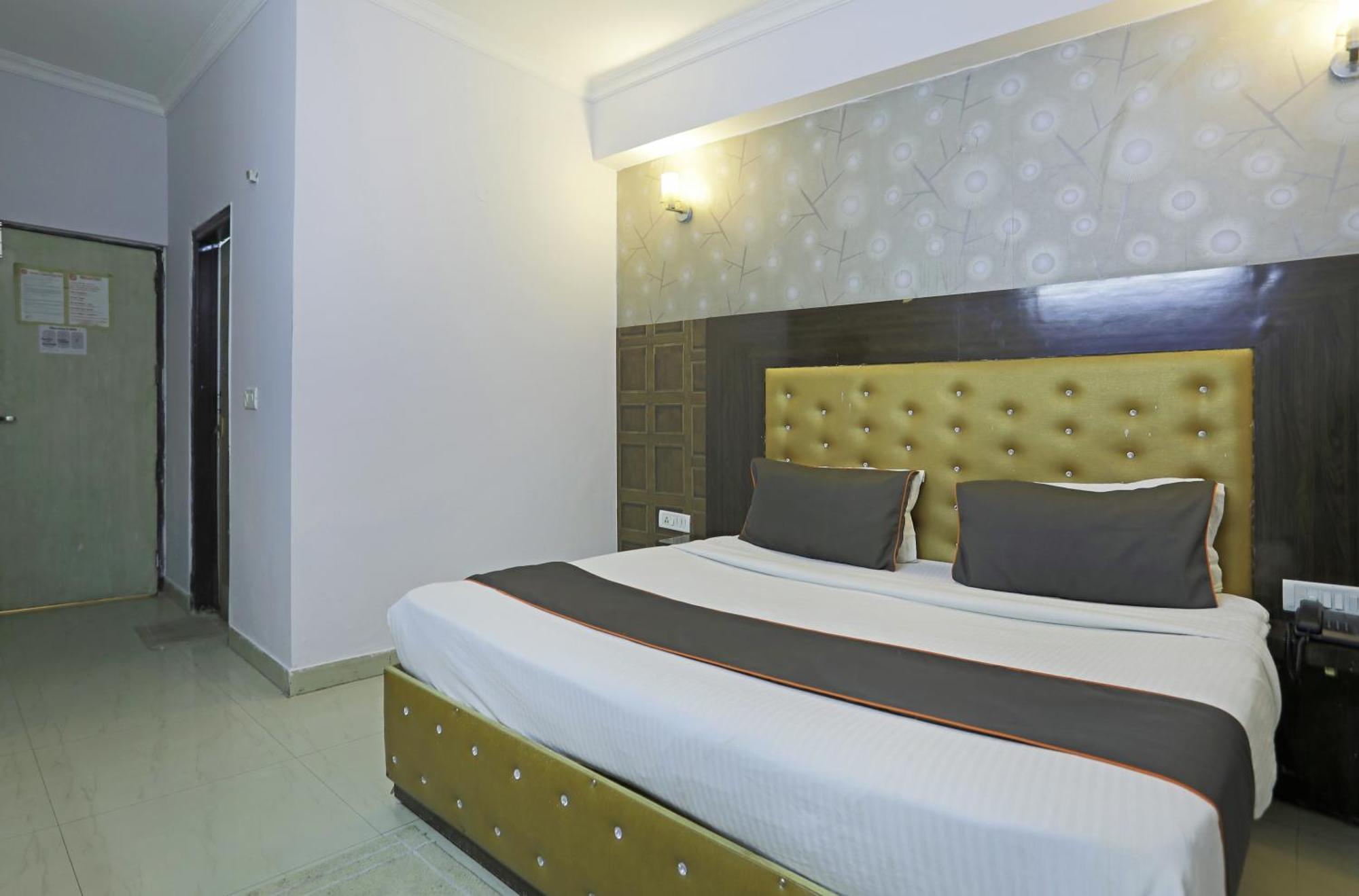 Airport Samara Inn Нью-Делі Екстер'єр фото